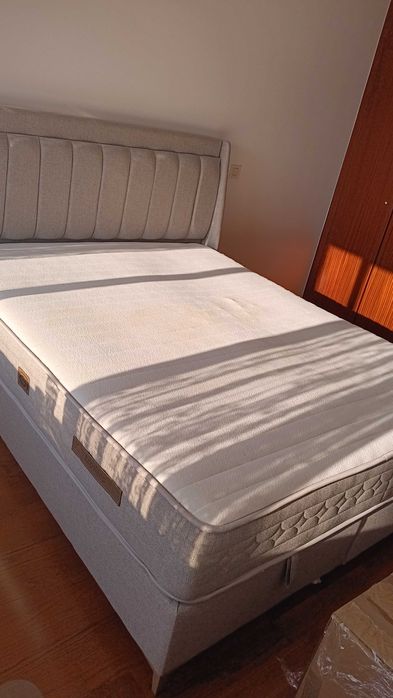 Cama com maleiro 1,60x2,00m