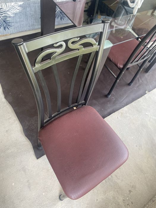 Conjunto Mesa e Seis Cadeiras