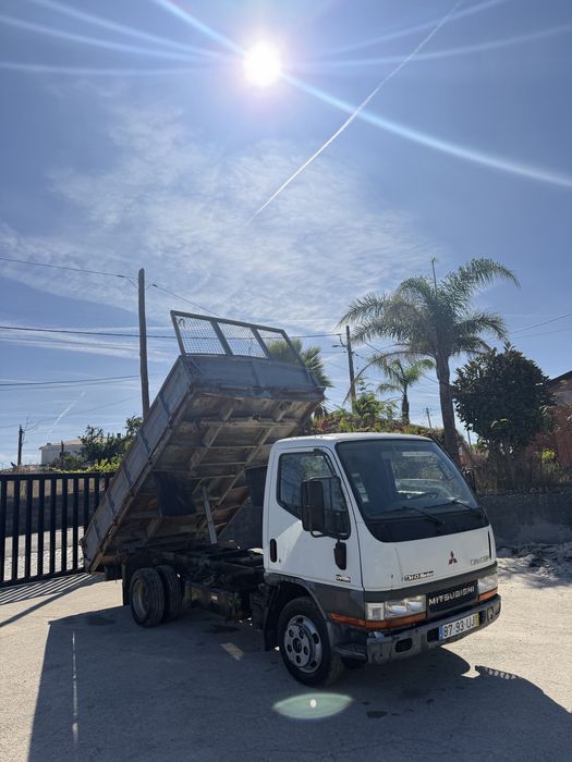 Mitsubishi Canter 3.0 tribasculante ligeira