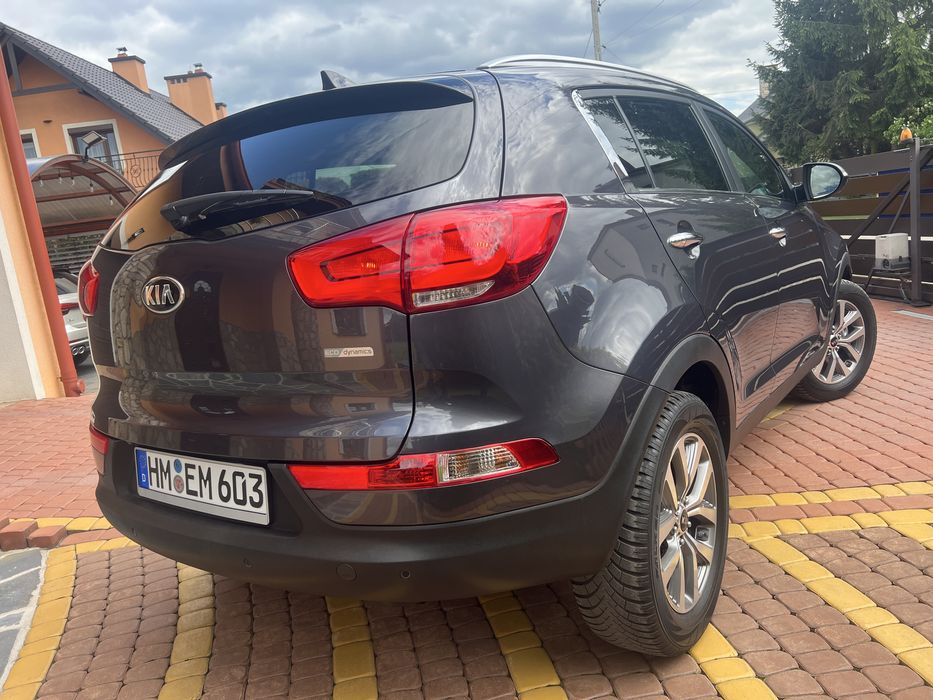Kia Sportage  1.6gdi led kamera nawi serwis aso stan IDEALNY