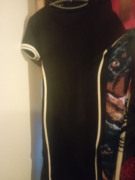 Vestido desportivo tipo Adidas