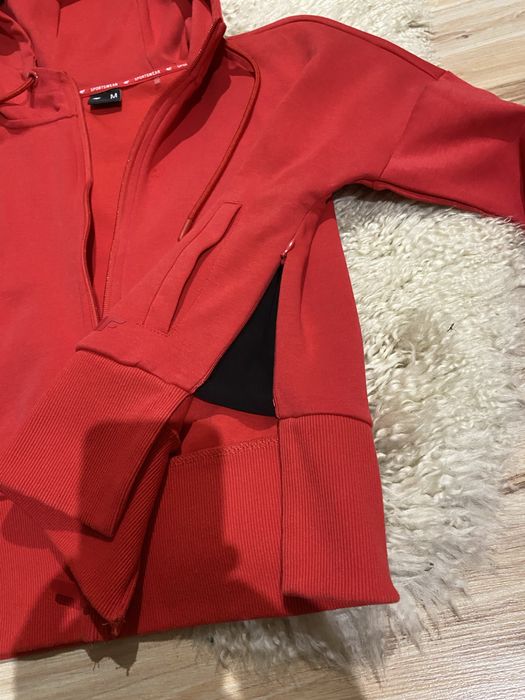 Bluza czerwona damska z kapturem M basic