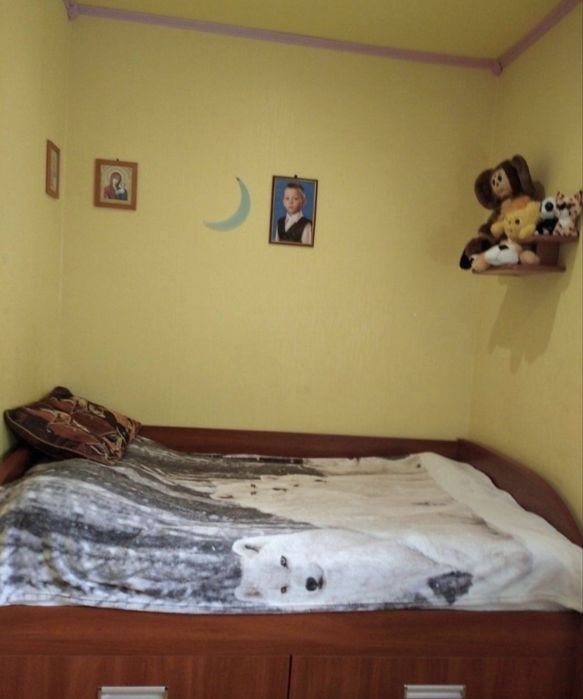 Продам чястину будинку з окремим подвірʼям