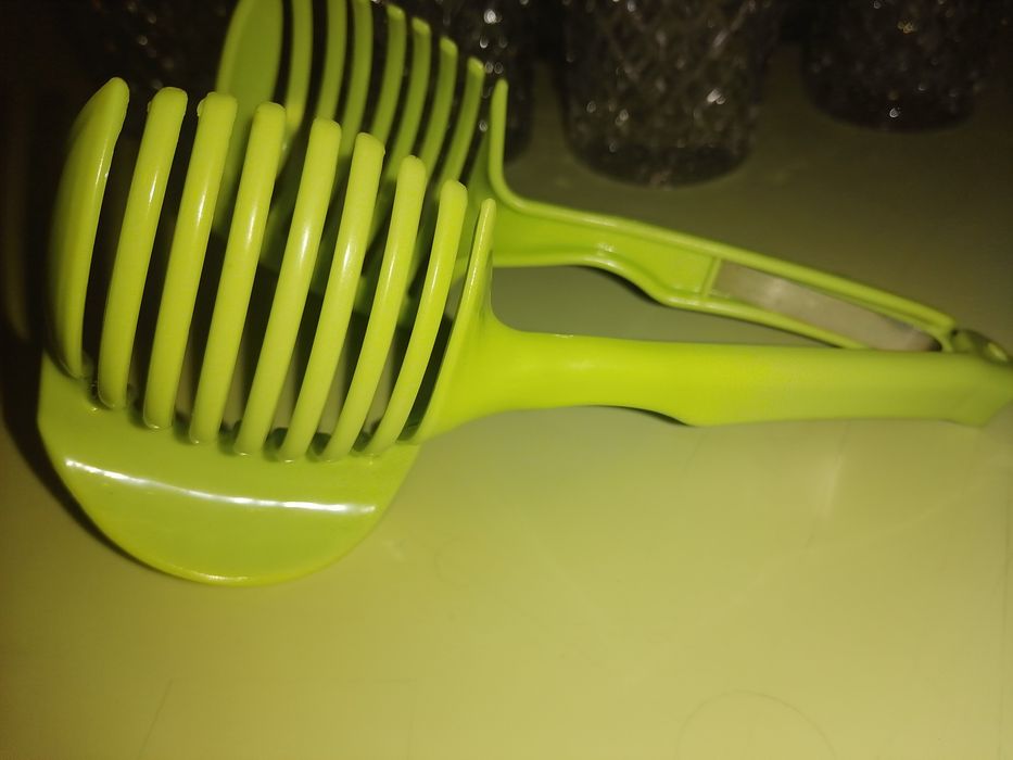 Щипцы для тонкой нарезки помидоров, яиц и т.д