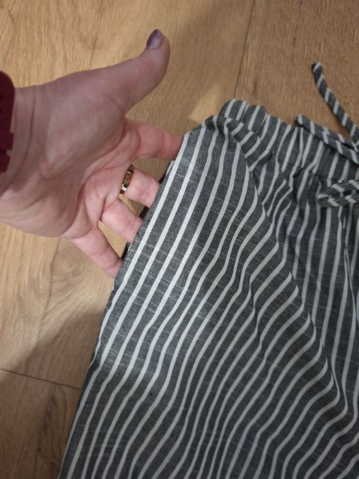 Spodnie damskie w paski