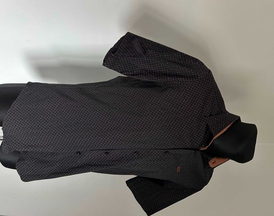Elegancka koszula z krótkim rękawem Hugo Boss logowana