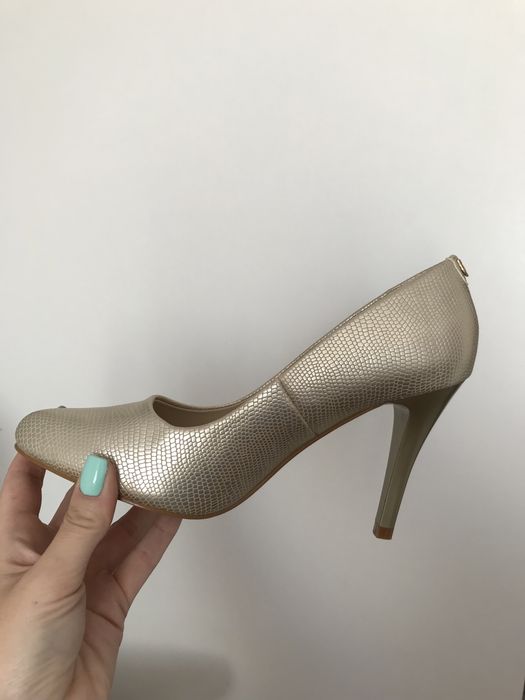 Złote buty rozm 36