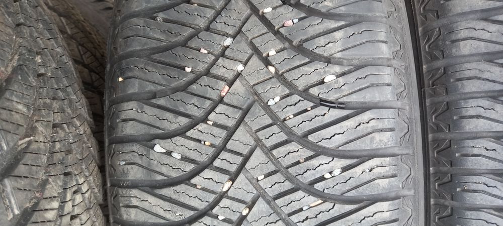 Пара ризини 205/50R17 GOODRIDE