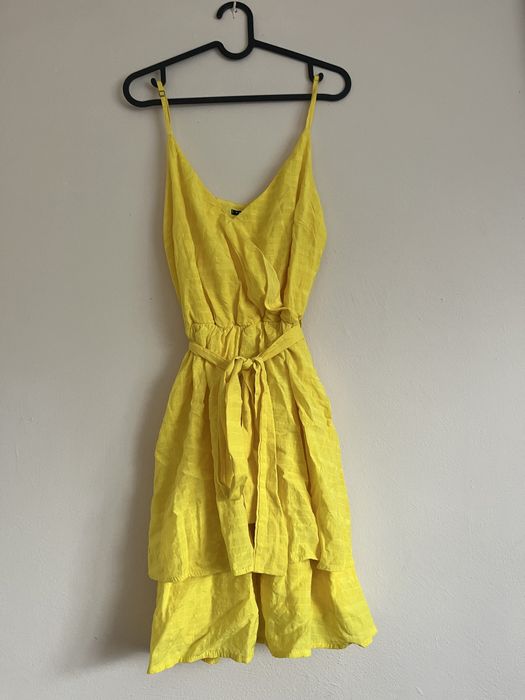 Żółta sukienka Mohito