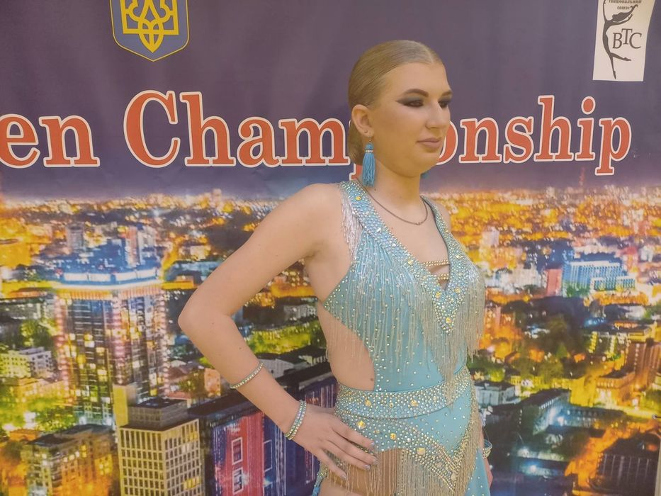 Сукня для бальних танців