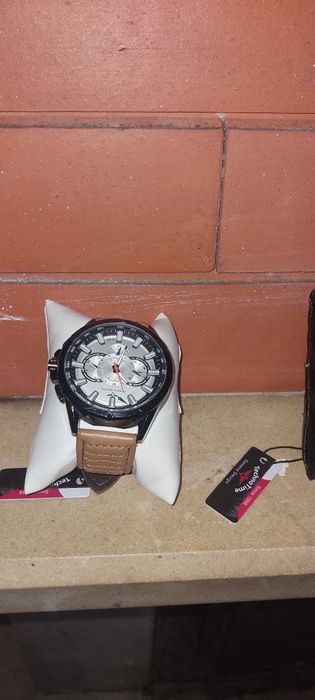 Relógios techno time