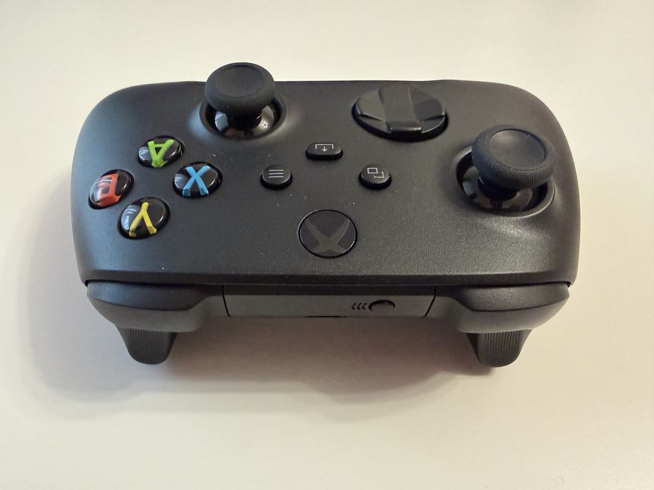 Kontroler bezprzewodowy Microsoft XBOX Carbon Black - stan idealny