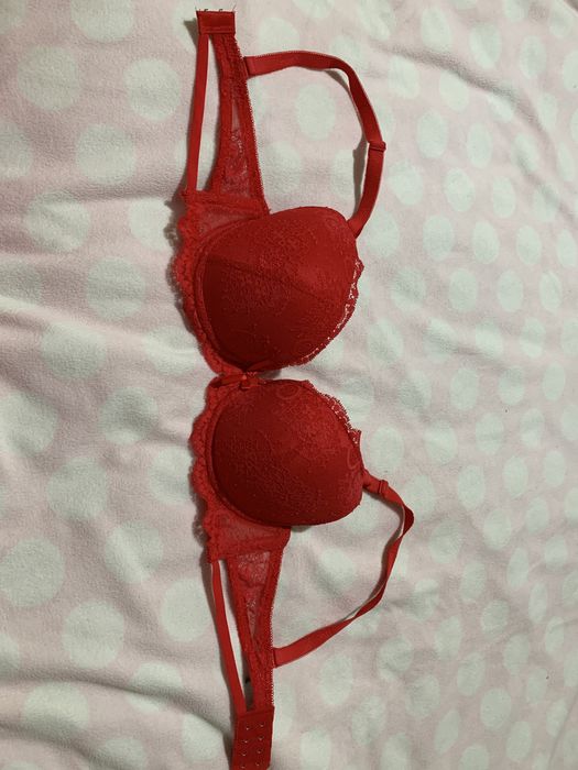 Бюстгальтер з пушап, розмір 75C, червоний колір