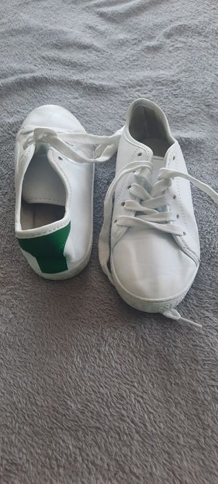 Buty sportowe chłopięce 32