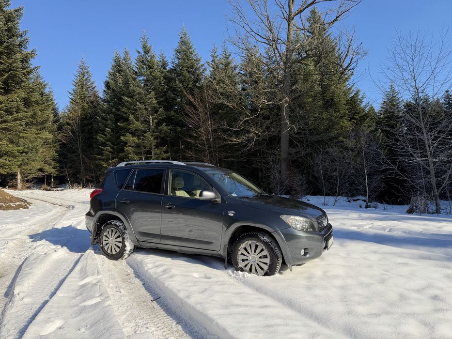 Toyota RAV-4 2.2d 4x4 blokada mostów 2007/2008 Bardzo ładna full opcja