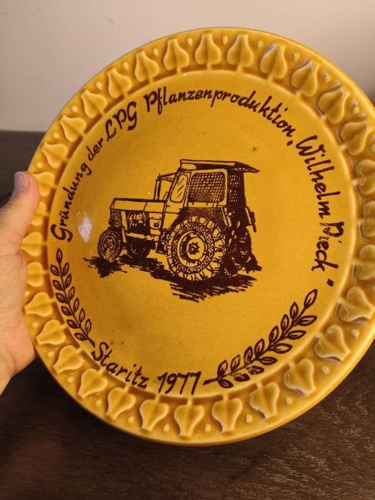 Stary talerz pamiątkowy z traktorem ²¹⁵
