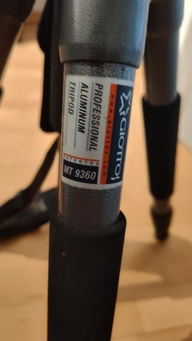 Tripé Giottos Profissional