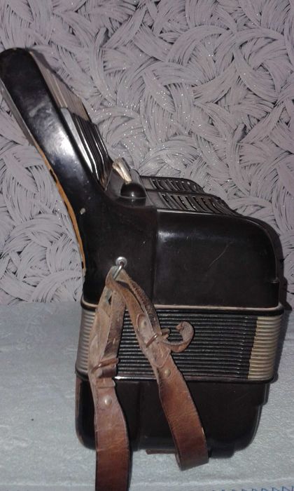 Продам Итальянский Антикварный Аккордеон Skandalli(Brevetto)