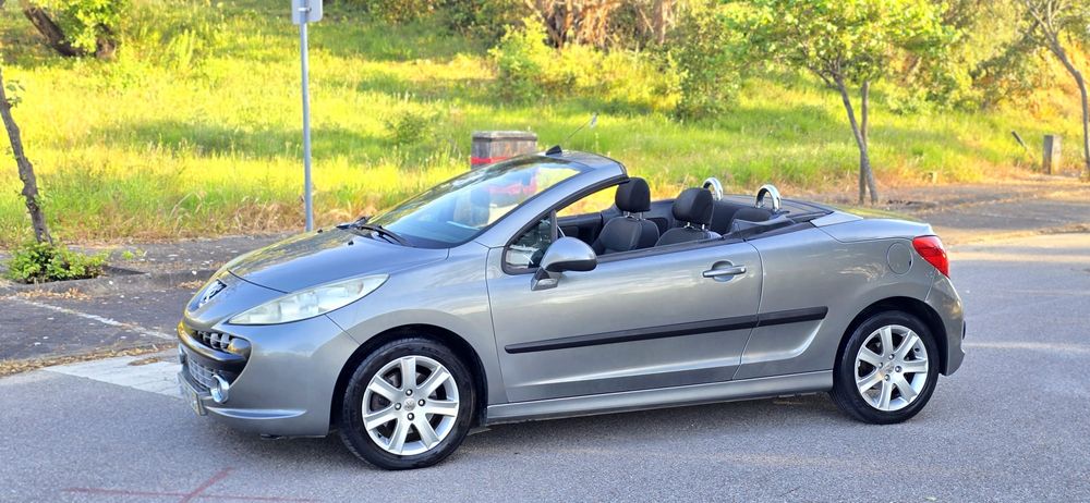 Peugeot 207cc cabrio 1.6 HDi 165 mil quilómetros  Ano 2008 Diesel