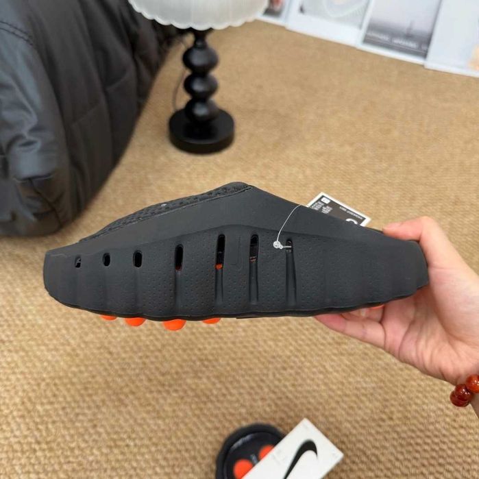 Nike Mind 001 Triple Black R.42