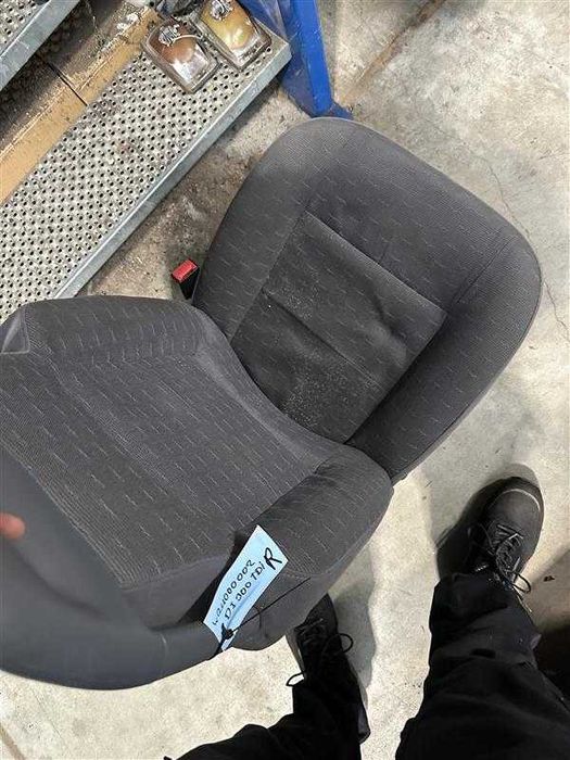 Land Rover Discovery 3 Portas bancos dianteiros Cinzento