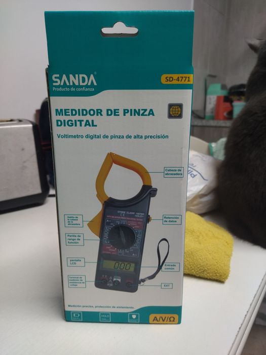 Digital Clamp Meter - New in Box64284041690627121