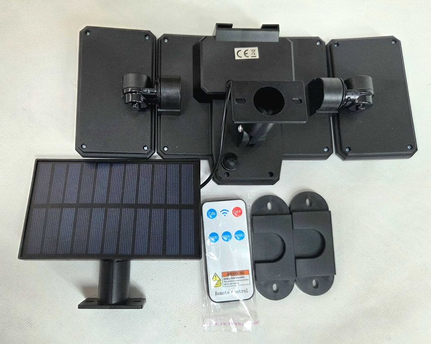 Luz solar exterior LED – 5 focos ajustáveis – Sensor de movimento – Comando