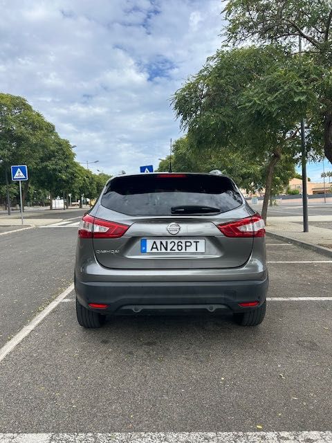 Nissan Qashqai 1.6dci Tekna October 2016,  88,400 km for sale Albufeira €14,950