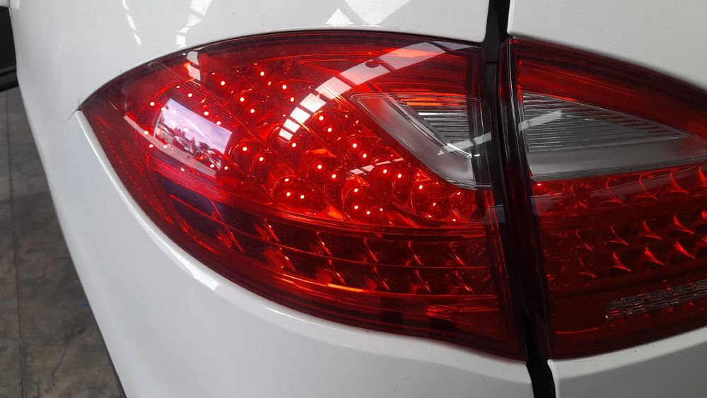 Farolim esquerdo PORSCHE Cayenne (92A)