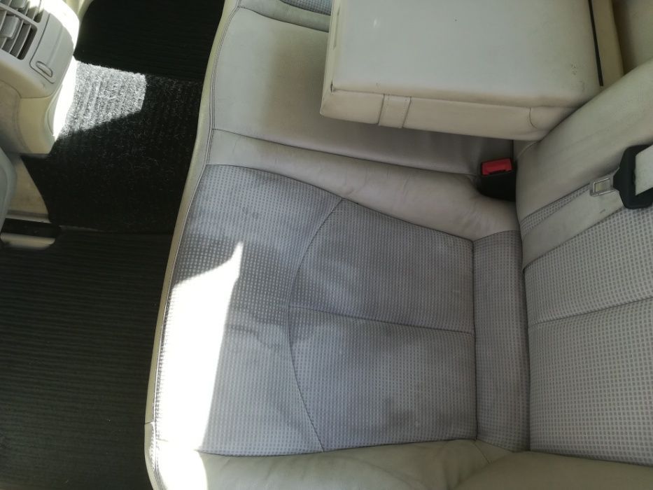 Pranie czyszczenie tapicerki samochodowej narożników dywanów sof fotel