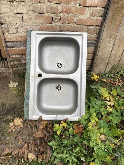 Мийка на кухню двойна