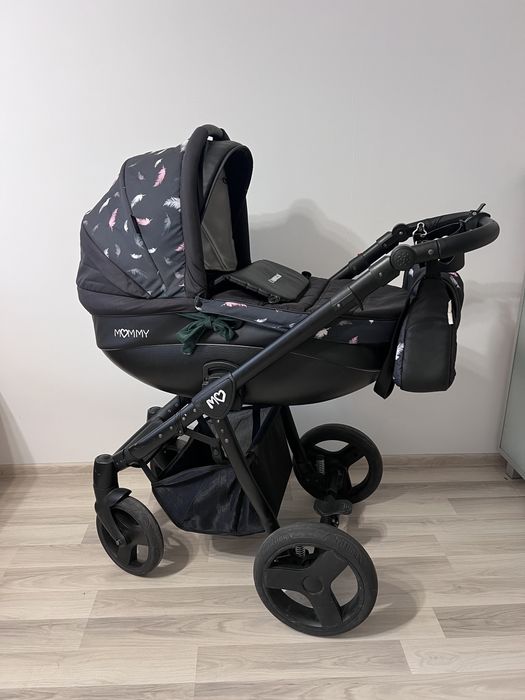 Стильна дитяча коляска 3в1 з автокріслом в шикарному стані