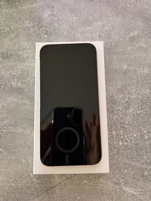 iPhone 13 128gb różowy