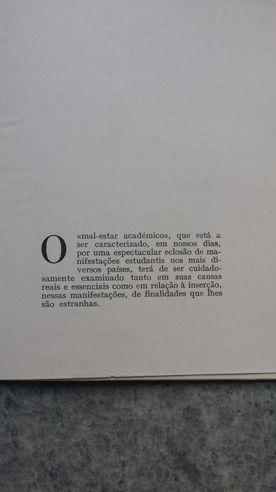 Livro folheto separata "Apontamentos sobre o mal estar académico" 1965
