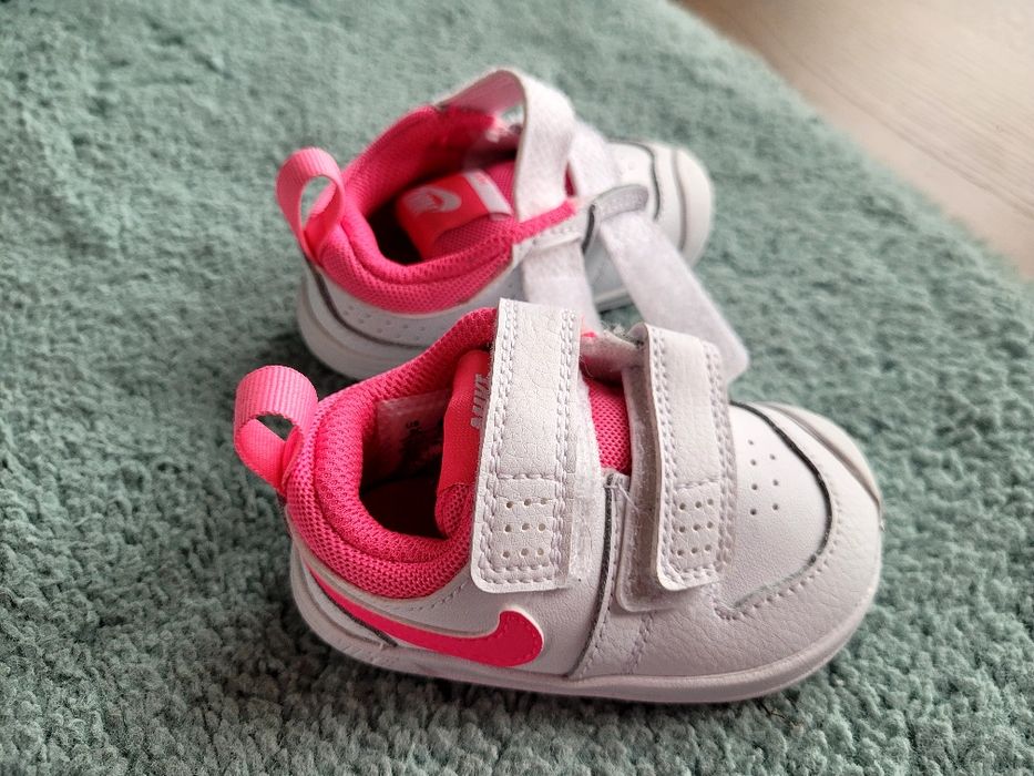 Adidasy nike biało różowe 18.5