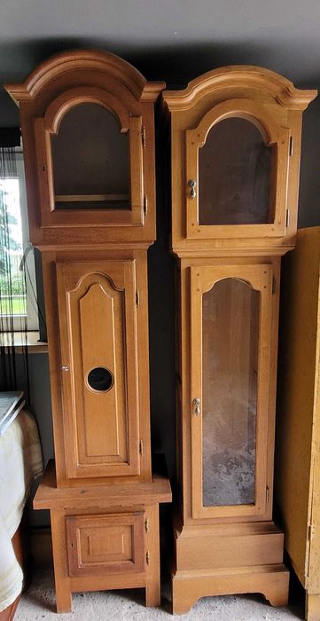 Zegar/skrzynia zegarowa/witryna/szafka  stojąca