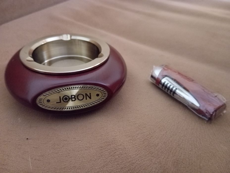 Подарунковий набір JOBON (запальничка +  попільничка)