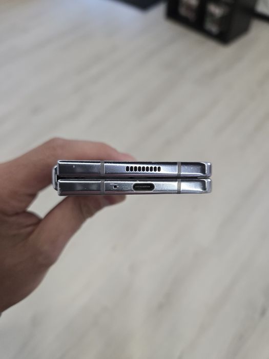 Samsung Galaxy Z Fold 5 256GB Ice Blue – Bom estado, desbloqueado