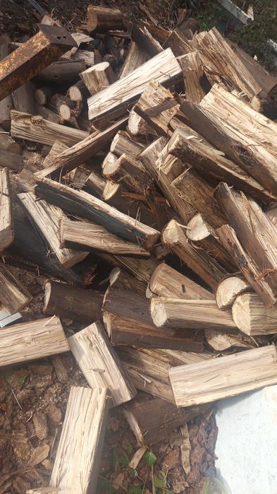 Vendo lenha seca de eucalipto 60€ m3