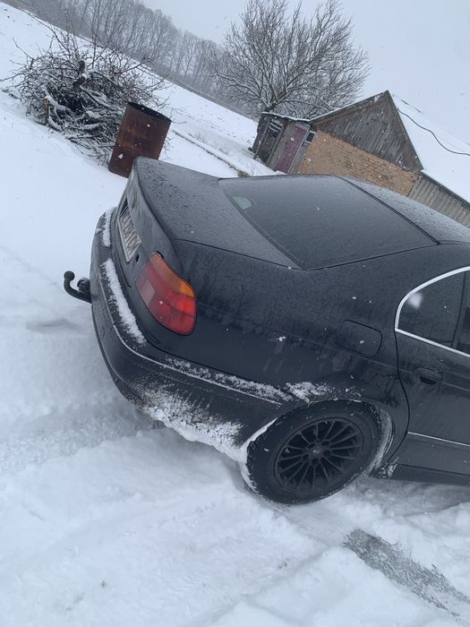 Продам BMW e39..