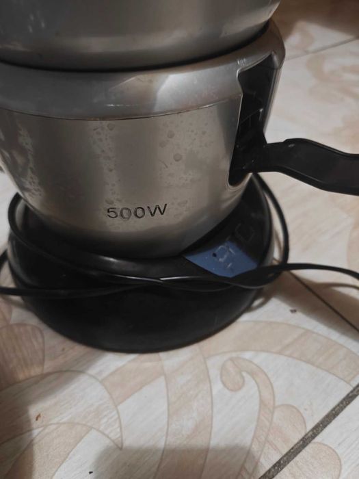 Кухонный комбайн марки VINIS EXPRESS.