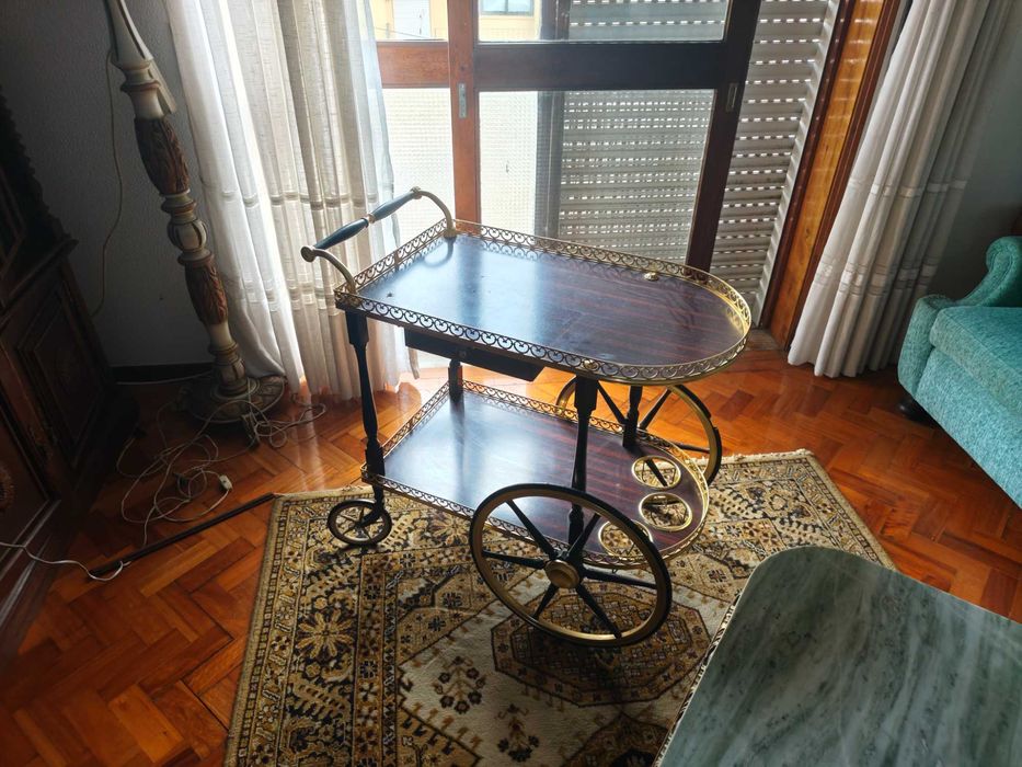 Carrinho de Chá / Bar Vintage em Madeira e Latão (Bebidas)