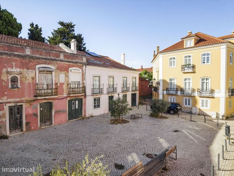 Moradia T4 + 4 com piscina, Lisboa