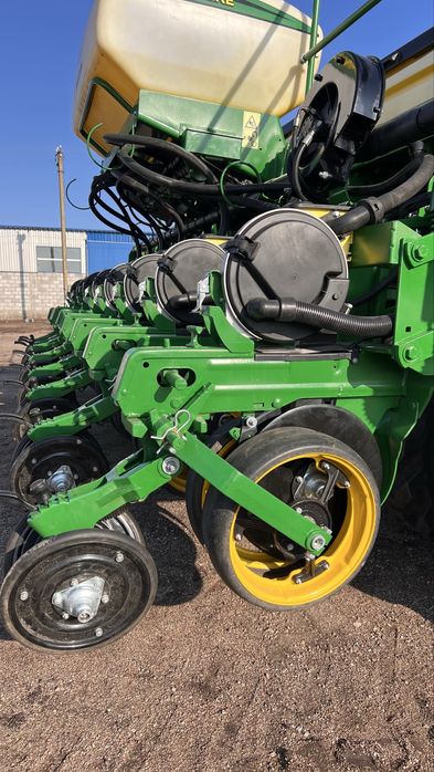 John Deere 1882 CCS 2126
