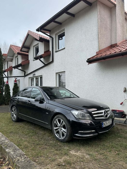 Mercedes w 204 avantgarde 1.8 cgi  blue blueefficiency automat 7g