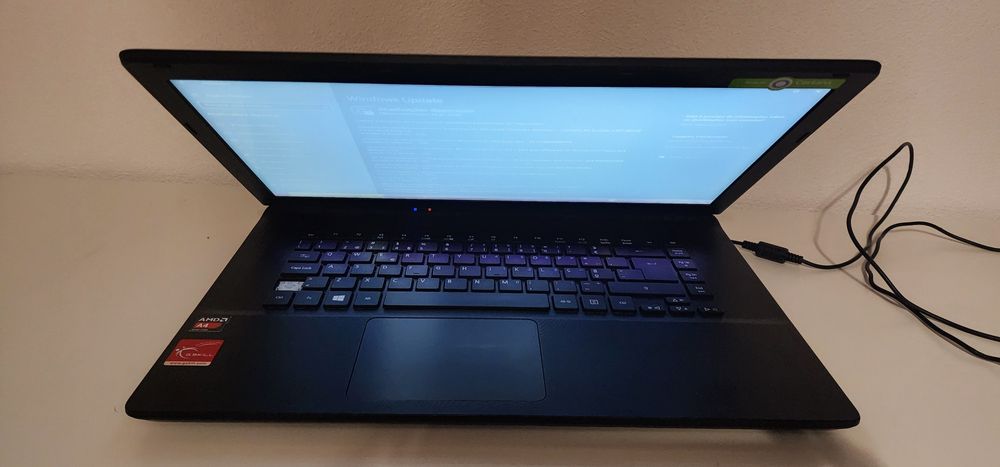 Portátil Acer Aspire ES1-520-59KX