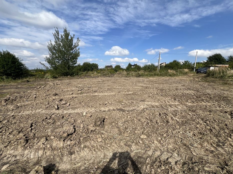 Земельна ділянка під житлову забудову 10 сотих в передмісті Львова