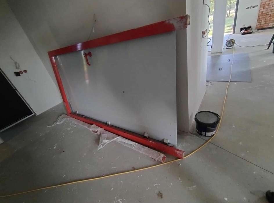 Drzwi techniczne, przeciwpożarowe, rozmiar 105