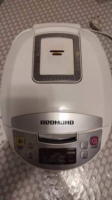 Мультиварка Redmond