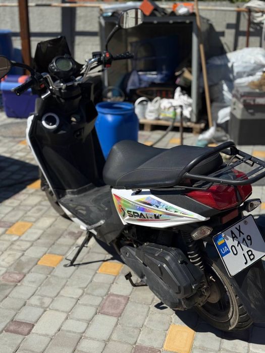 Скутер 150кубов Spark